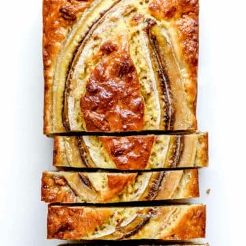 Classic Banana Bread Recipe | foodiecrush.com #banana #bread #quickbread #classic #easy